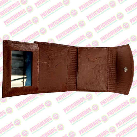 Billetera en cuero bovino pequeña – Elegante, práctica y con caja de regalo