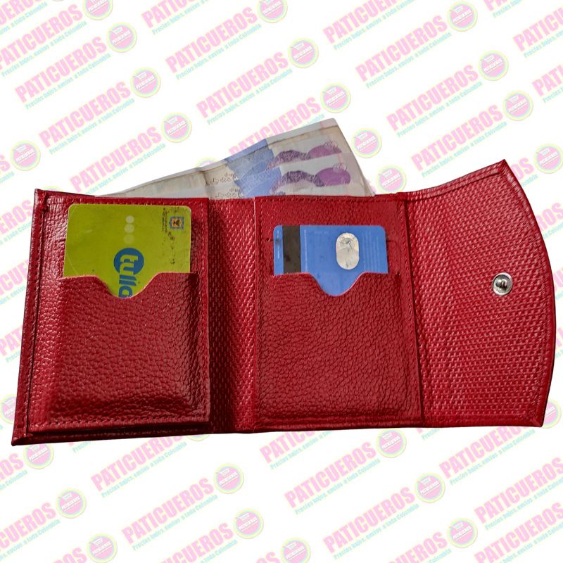 Billetera en cuero bovino pequeña – Elegante, práctica y con caja de regalo